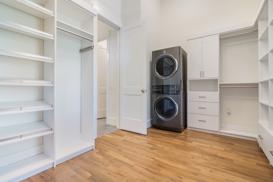 Master Closet & Laundry
