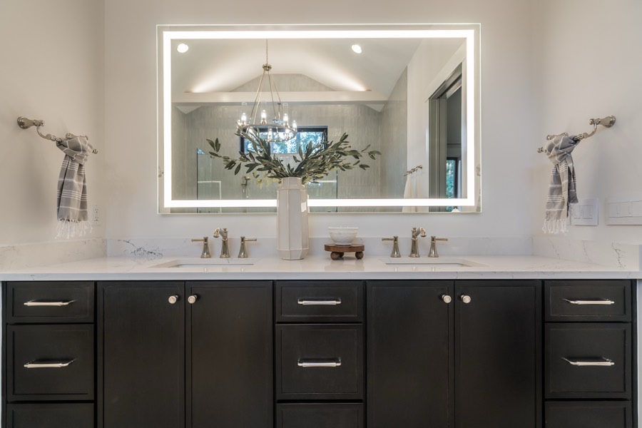 Master Vanity